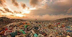 根据19日发布的关于进一步加强塑料污染治理的意见，我国全面禁止废塑料进口