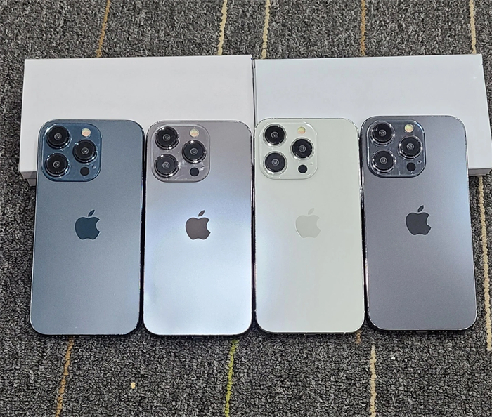 iPhone 15系列机模展示1.jpg