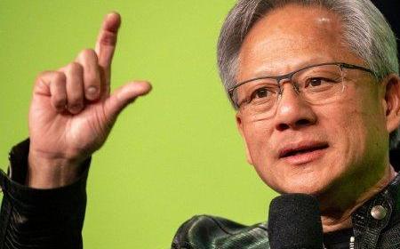英伟达黄仁勋身价突破千亿 超越英特尔市值