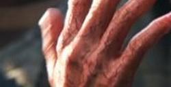 安装《博德之门3》正式版之前 先删除体验版以及存档