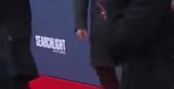 《惊天魔盗团3》主演手指受伤 不仅有魔术还有很多动作戏