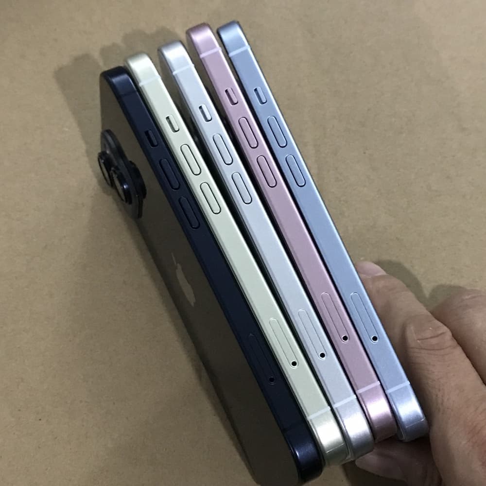 iPhone 15全系列机模现身11.jpg