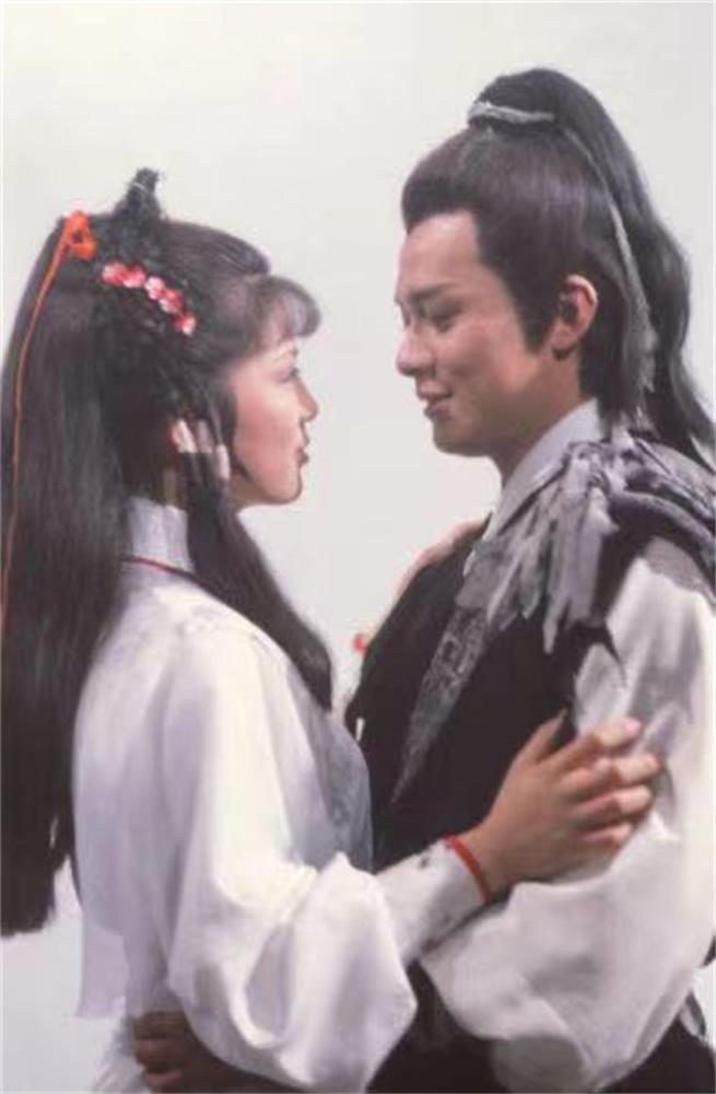 图3：郭靖和黄蓉.jpg