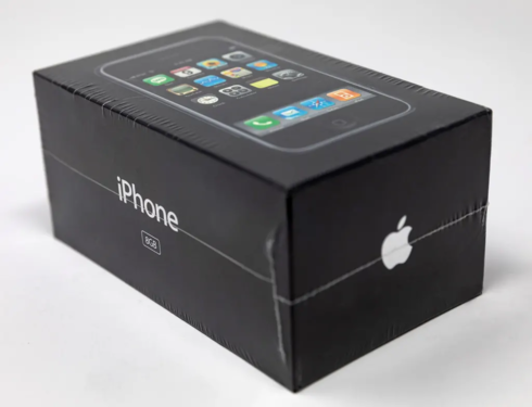 未开封初代iPhone亮相秋季拍卖会 估价将超21万元