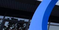 英特尔首任华人CEO上任 多项目改革战略曝光